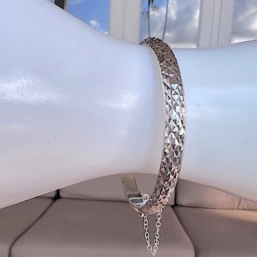 Sterling Silver Diamond Cut Bangle Bracelet - Picture 9 of 14